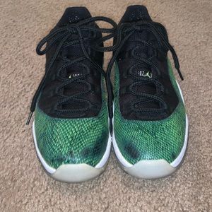 Jordan 11 Retro Low Snakeskin green.